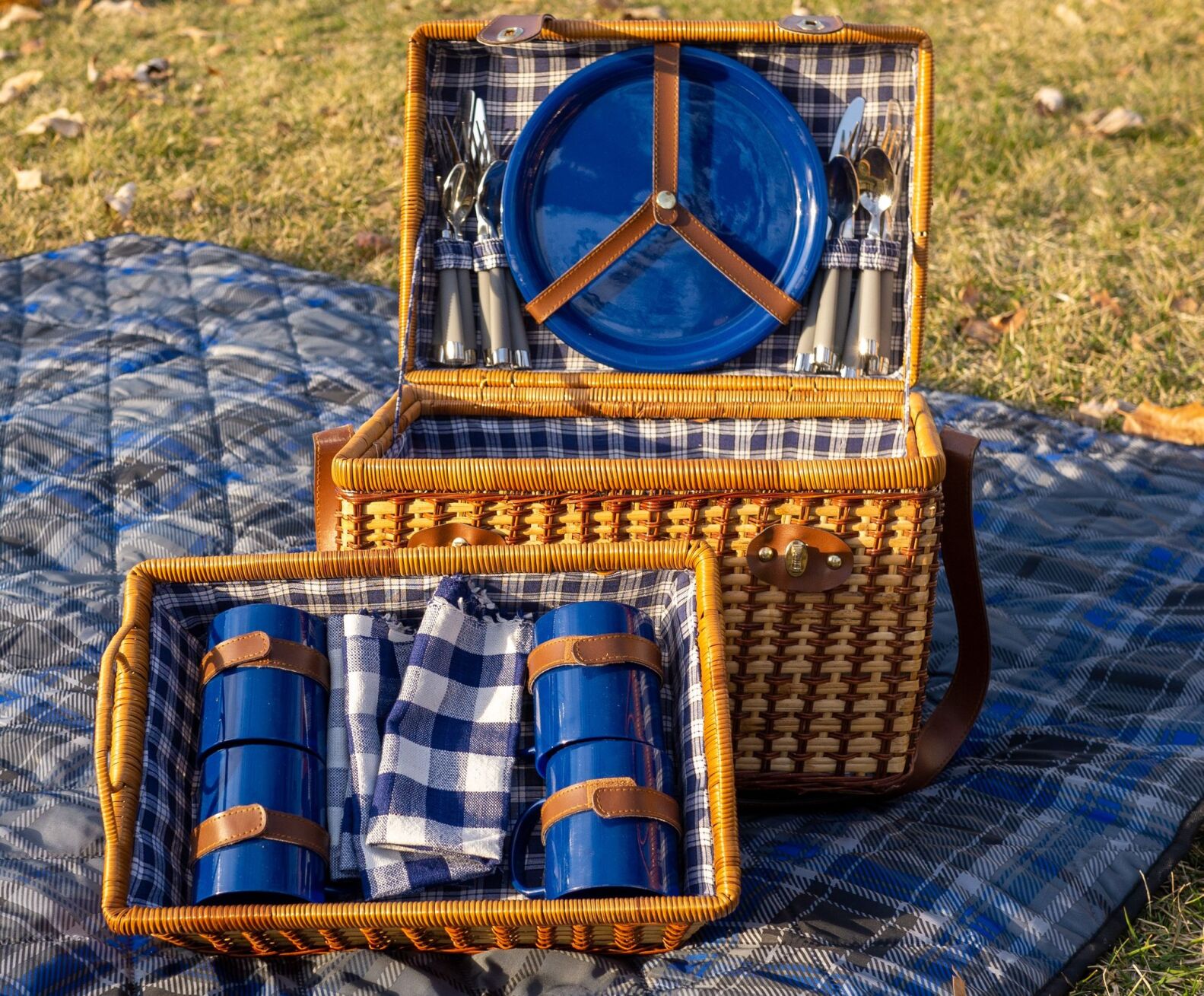 Pop-up picnics photo